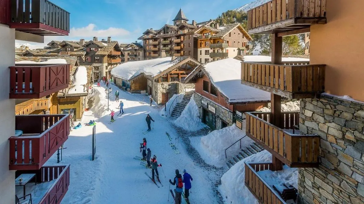 Appartement Arc 1950, ambiance chalet luxe 5/7pers dans résidence 5* skis aux pieds avec SPA Les Arcs